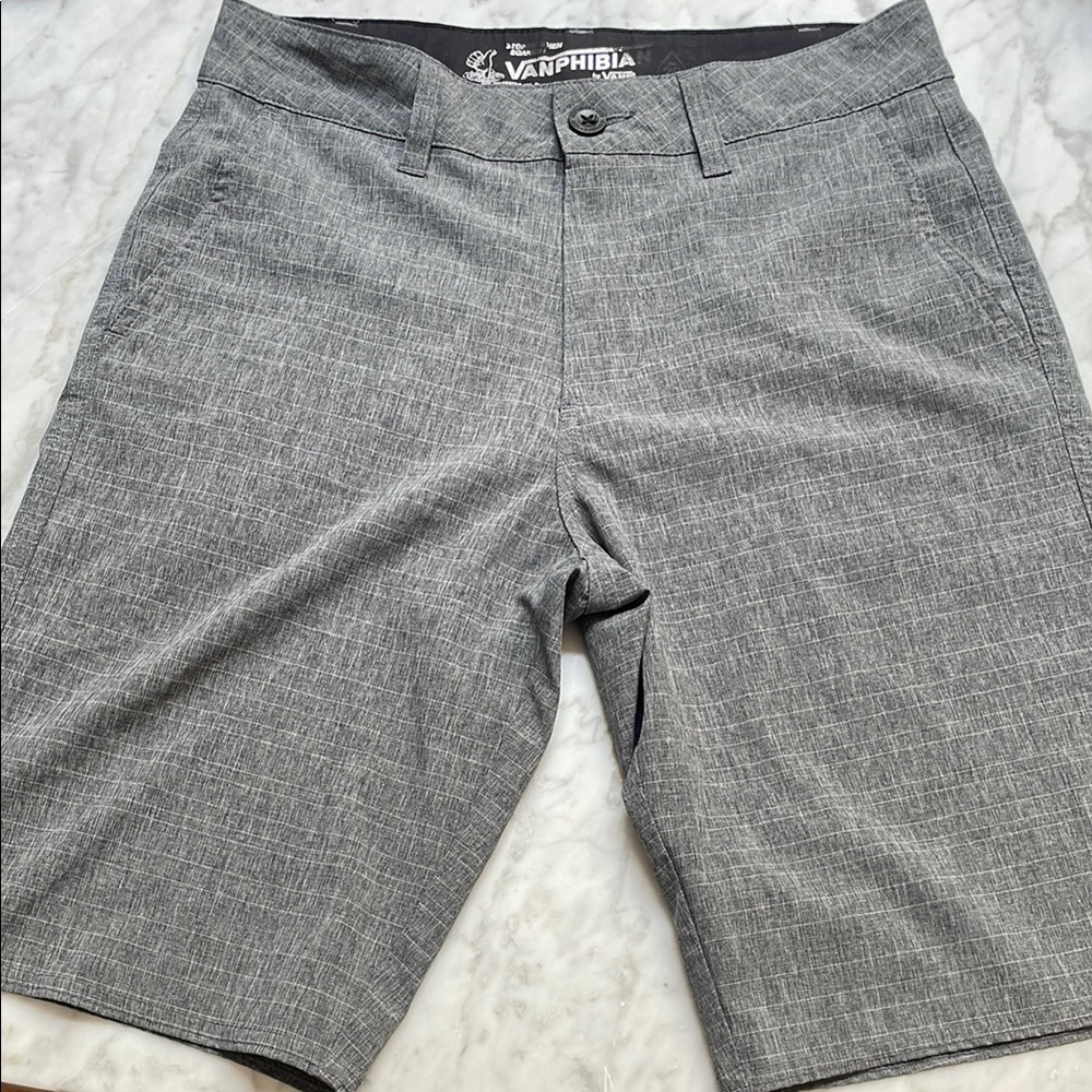 Vans Vanphibian Gray hybrid Slim-Fit Shorts size 28 excellent condition.